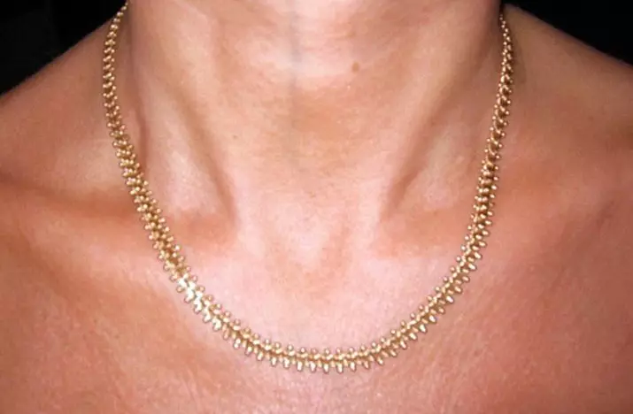 Jenis Tenun Gold Chains (122 foto): Nama jenis tenun model wanita, tenun modis untuk bertiup dan rantai tebal 3488_32