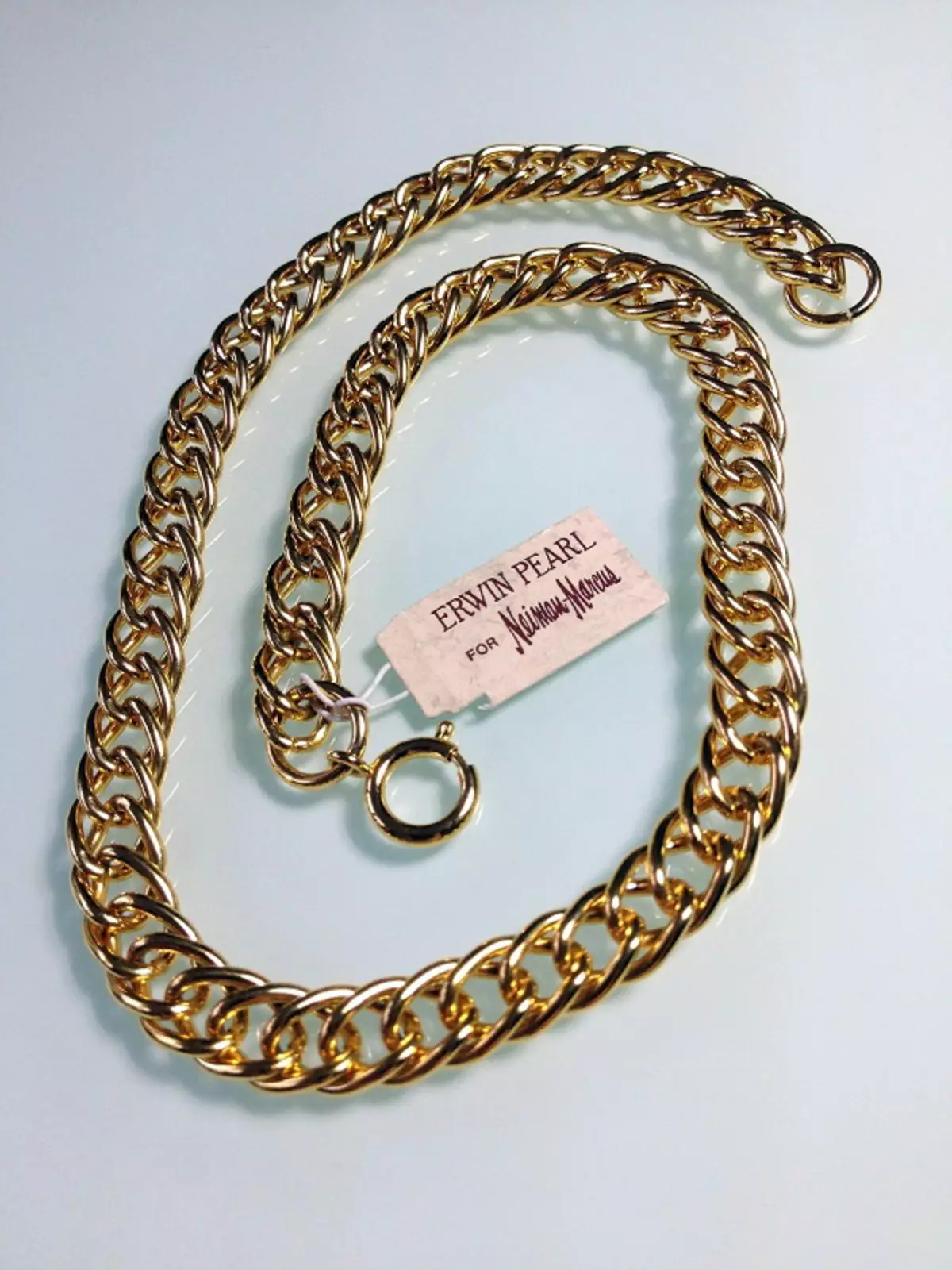 Tipos de cadeias de ouro de tecelagem (122 fotos): nomes de tecelagem de modelos femininos, tecelagem da moda para sopro e cadeias grossas 3488_40