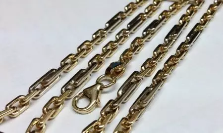 Jenis Tenun Gold Chains (122 foto): Nama jenis tenun model wanita, tenun modis untuk bertiup dan rantai tebal 3488_56