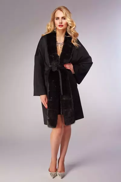 Mantel mit einem Anhang (47 Fotos): Stilvolle weibliche Modelle 349_35