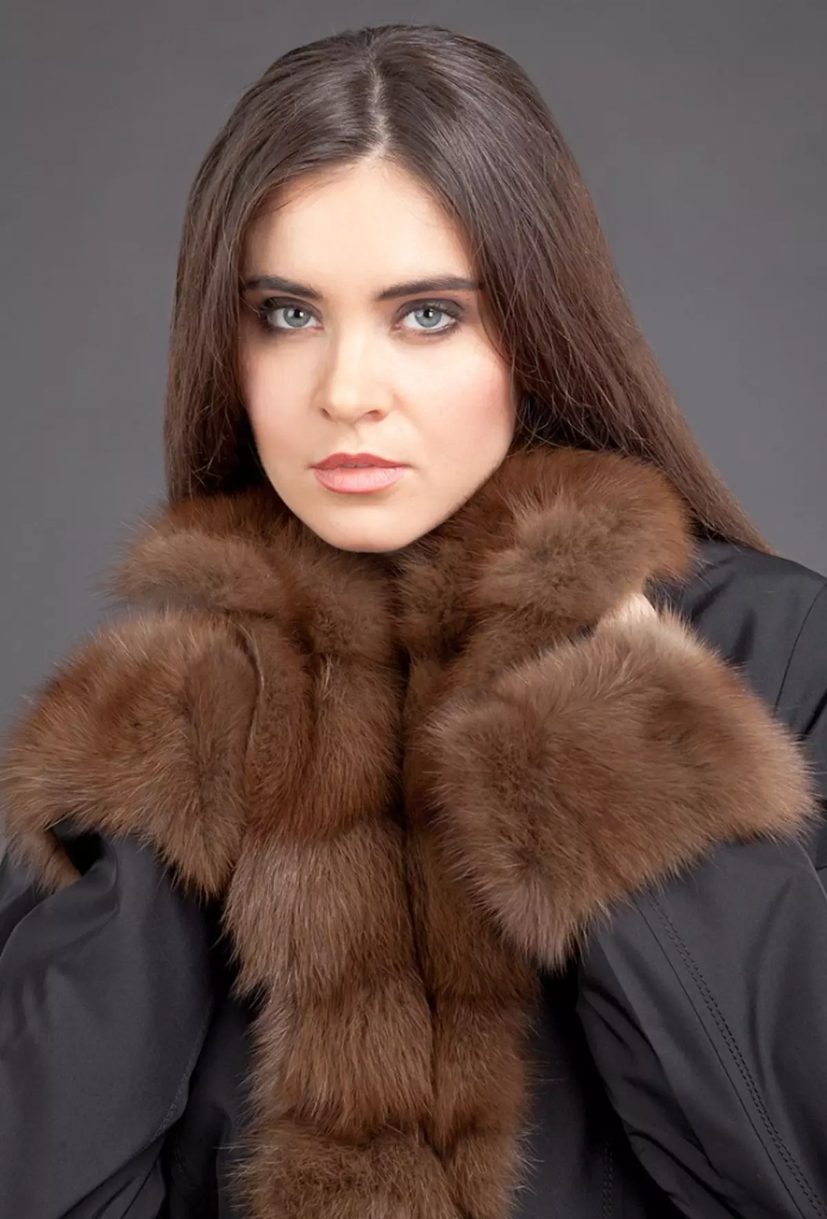 Mantel mit einem Anhang (47 Fotos): Stilvolle weibliche Modelle 349_7