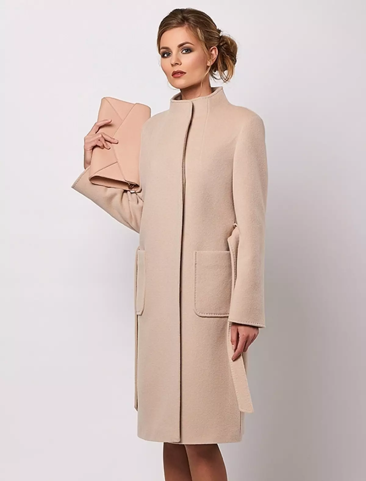 Personne Coat (30 larawan): Female luxury models from person 351_26