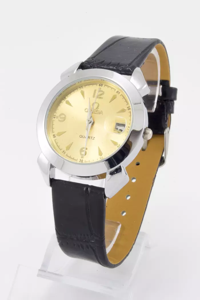 Svizzera Watch (96 Ritratti): Mudelli ta 'wristwater tan-nisa minn marki rettangolari popolari 3526_71