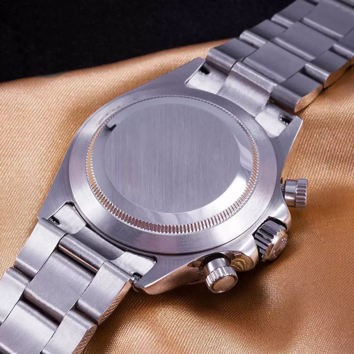 Đồng hồ Swiss (96 ảnh): Mô hình nước phụ nữ từ các thương hiệu hình chữ nhật phổ biến 3526_83