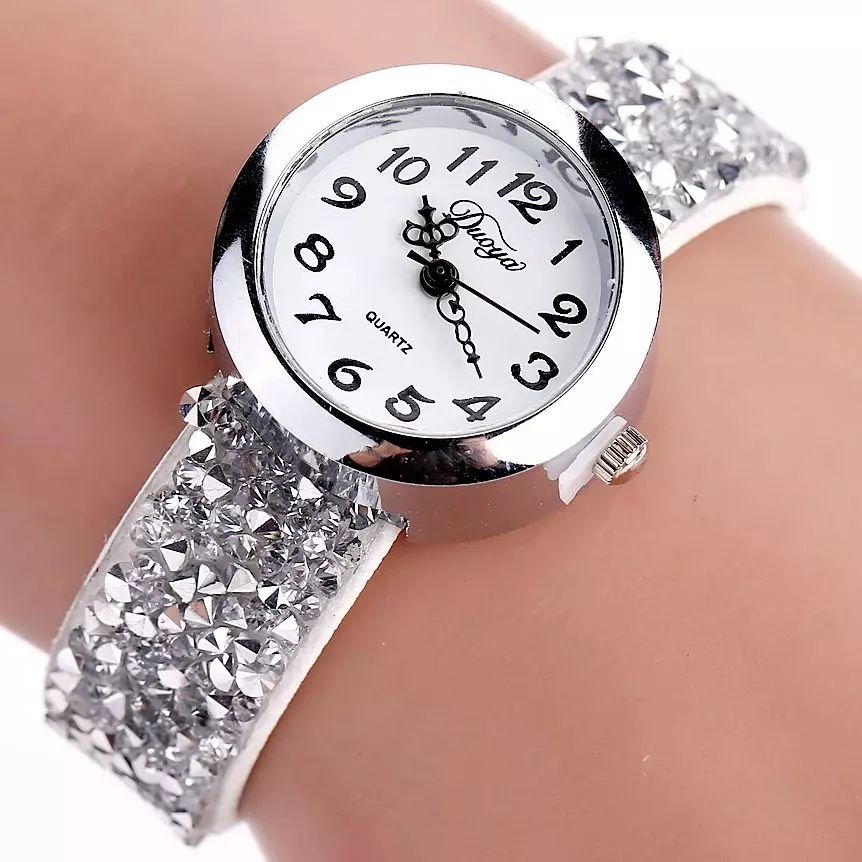 Moterų riešo laikrodis (120 nuotraukų): brangiausias pasaulyje ir neįprastas, madingas su logotipu, romanoff ir kitais populiariais ženklais 3534_20