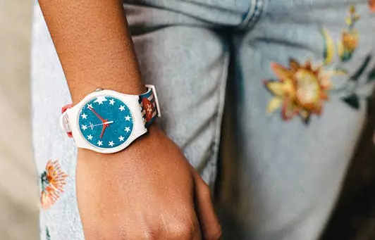 Moterų riešo laikrodis (120 nuotraukų): brangiausias pasaulyje ir neįprastas, madingas su logotipu, romanoff ir kitais populiariais ženklais 3534_80