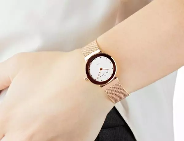 Skagen واچون (71 فوٽن): عورتن جي کلائي دانش ڏسو، Strap نگارن، Skagenis نظريه 3537_15