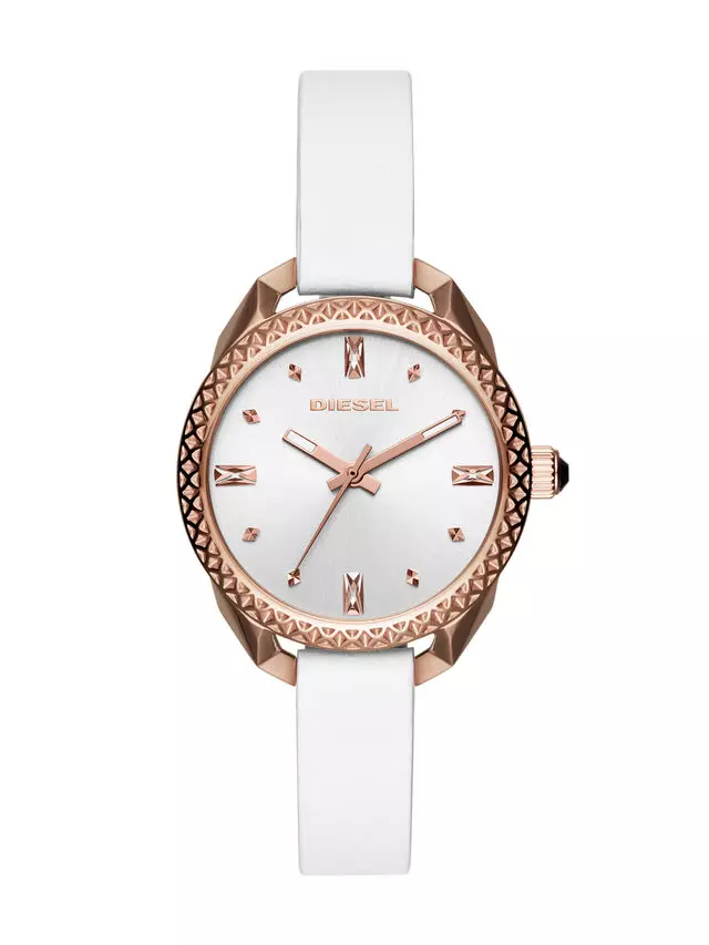 Дизел часовник (59 снимки): Brave модел, да получите високо качество на оригинални, женски продукти 3543_15