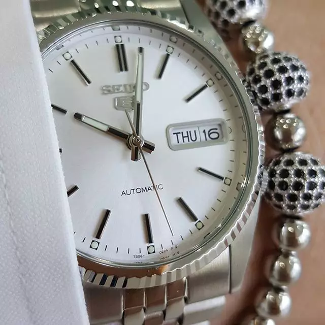 Seiko Clock (82 bilder): Kvinners håndledd Modeller, Mekanisk og Auto-Cutting 3544_67