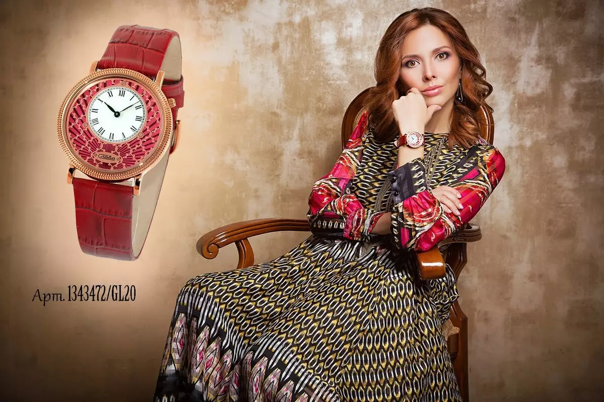 นาฬิกาข้อมือสตรีของการผลิตรัสเซีย (104 รูป): รุ่นที่มีเสื้อคลุมแขนของรัสเซียจากนกนางนวลและแบรนด์ในประเทศ 3546_90