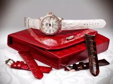 นาฬิกาข้อมือสตรีของการผลิตรัสเซีย (104 รูป): รุ่นที่มีเสื้อคลุมแขนของรัสเซียจากนกนางนวลและแบรนด์ในประเทศ 3546_97