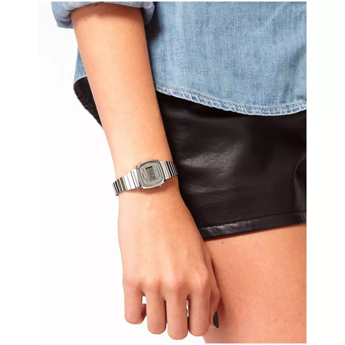 Dámske náramkové hodinky Casio (107 fotografií): G-Shock, Edifice a Protrek, popruh, inteligentné a elektronické modely, ako skrátiť náramok 3554_82