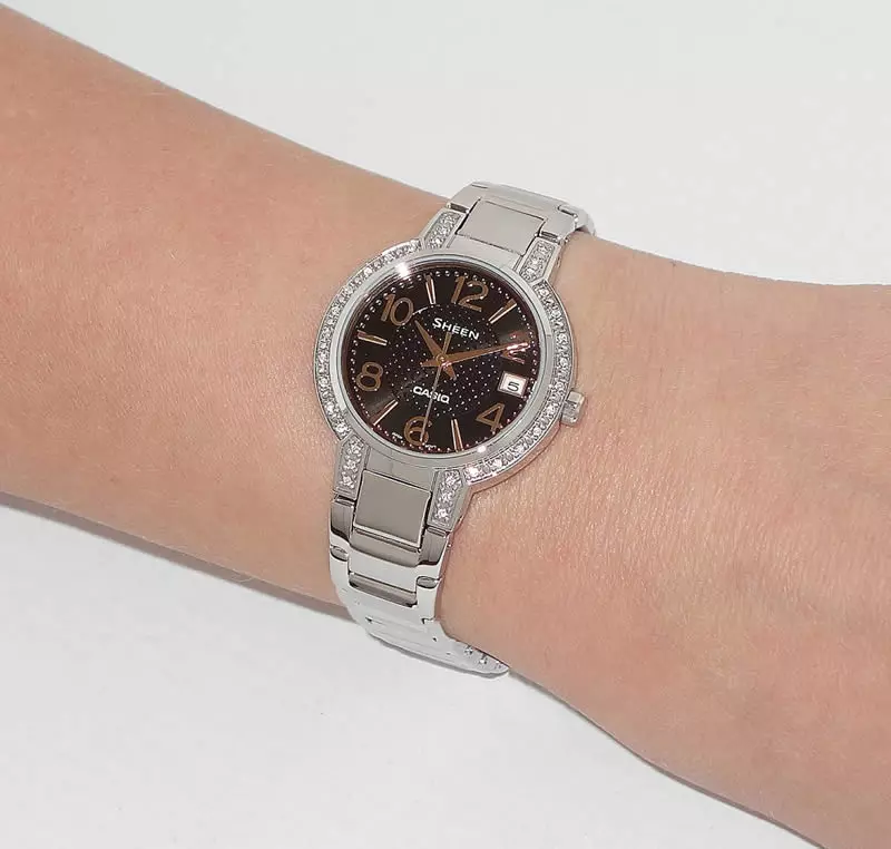 Women's Wristwatches Casio (107 Lluniau): G-Sioc, Edicice a Protrec, Strap, Modelau Smart ac Electronig, Sut i Byrhau Breichled 3554_95
