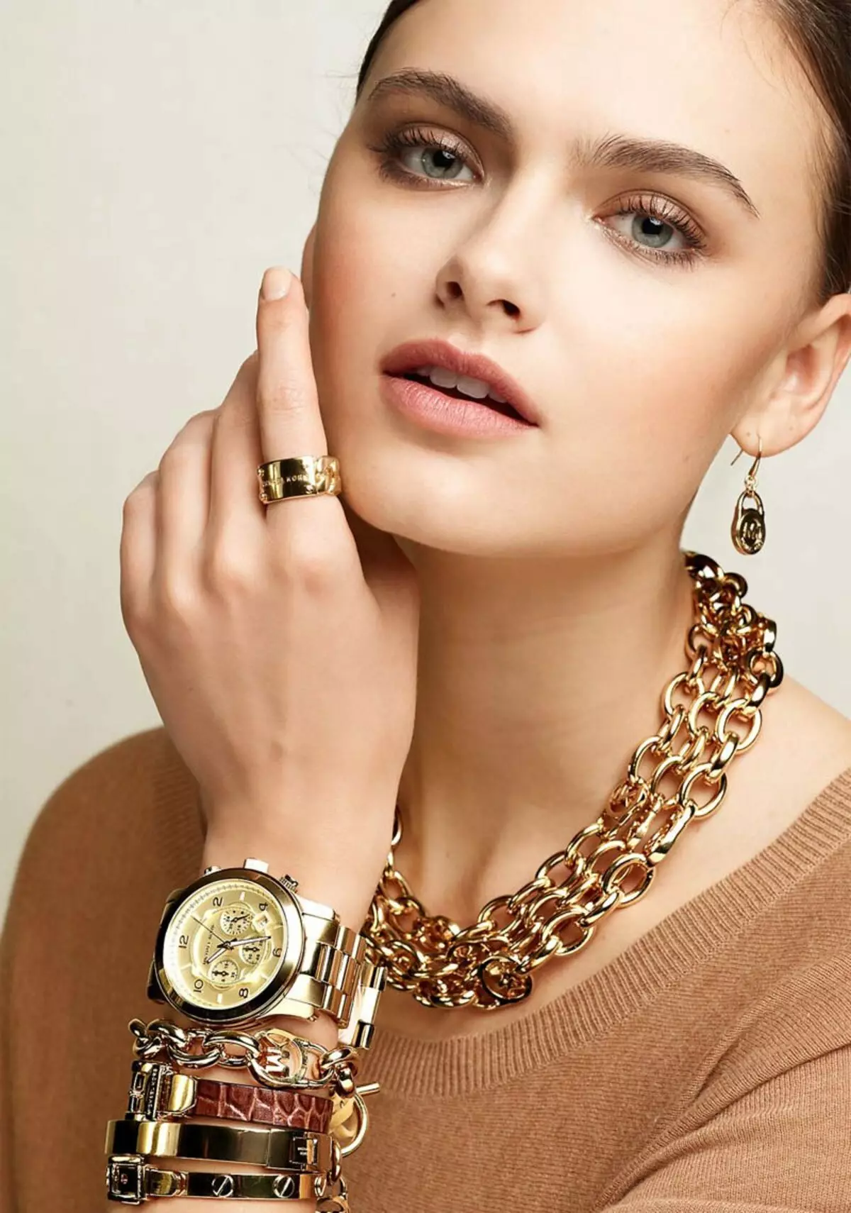 手錶帶（71張照片）：皮革和尼龍女士的型號，最好選擇，矽膠和其他物種 3555_14
