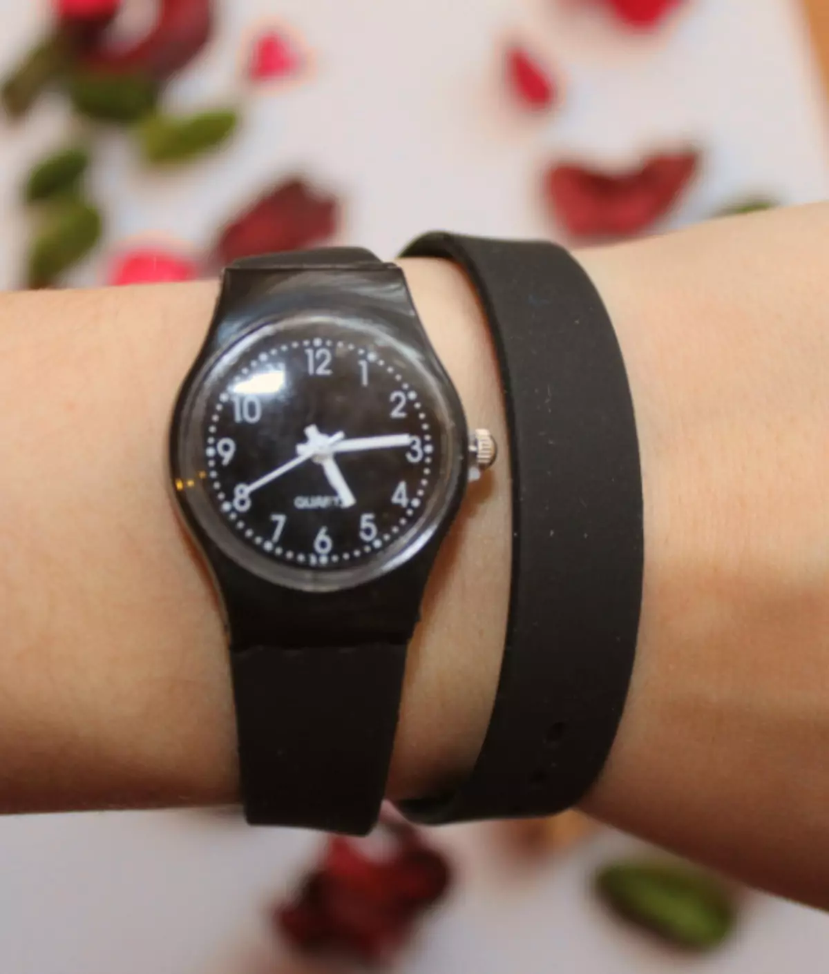 手錶帶（71張照片）：皮革和尼龍女士的型號，最好選擇，矽膠和其他物種 3555_18