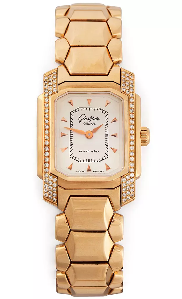 Goldene Uhr mit einem goldenen Armband (77 Fotos): Frauengoldmuster 3559_21
