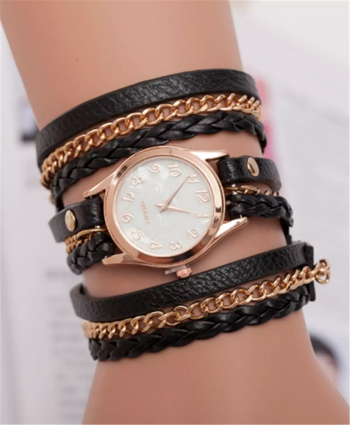 Gouden klok met een gouden armband (77 foto's): Gouden patronen voor dames 3559_51