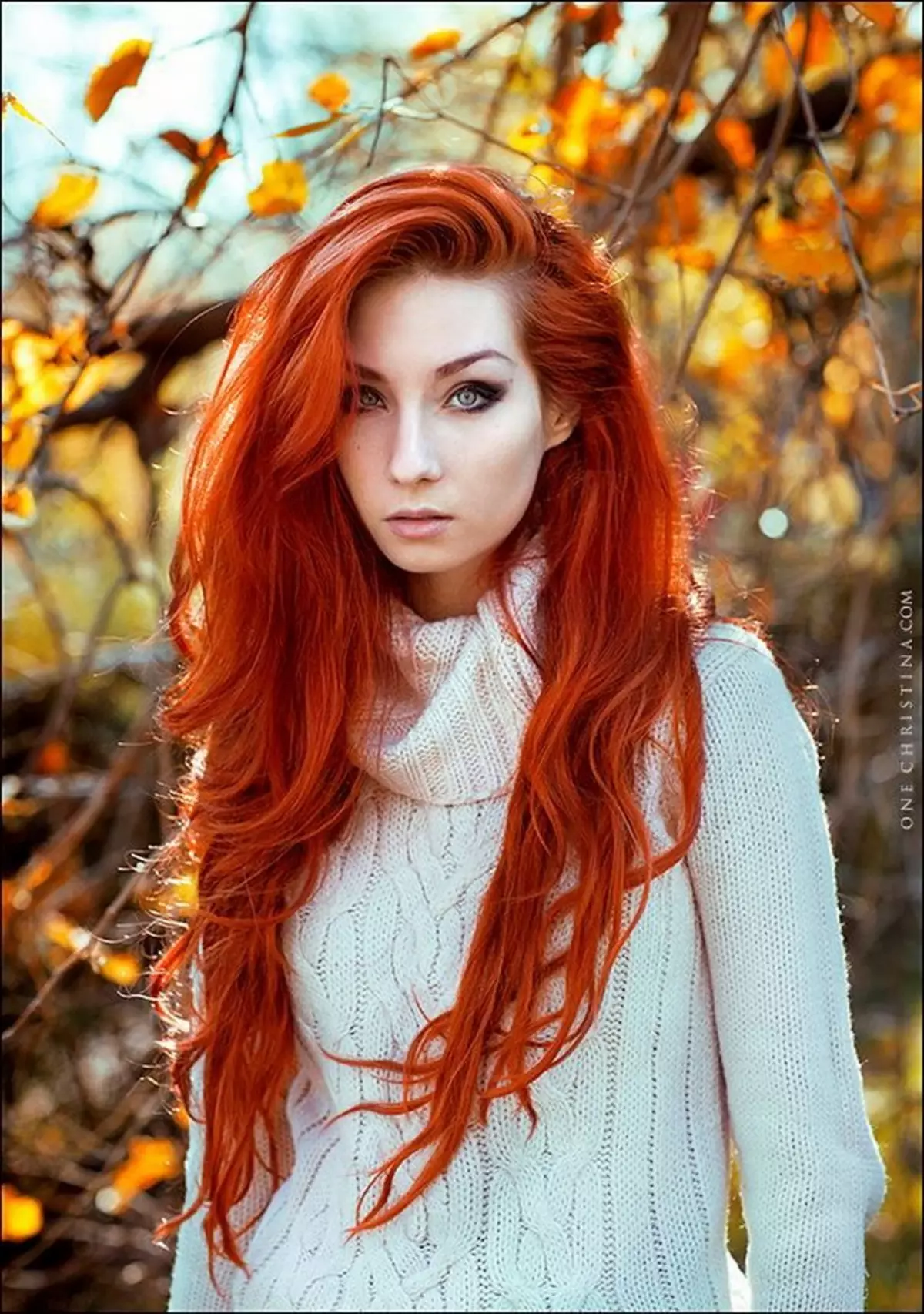 Kokios spalvos yra tinkamos raudonams plaukams? 66 Nuotraukos Kokie atspalviai eina į raudonų plaukų mergaites su Karium ir žalumynais? Tinkami spalvų deriniai drabužiuose 3591_11