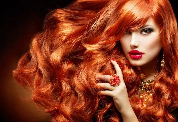 Jaké barvy jsou vhodné pro červené vlasy? 66 fotografií Jaké odstíny jdou do rusovlasých dívek s Karium a Greeny? Vhodné kombinace barev v oděvu 3591_49