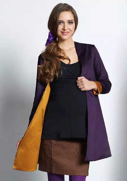 Cloak per a dones embarassades (40 fotos): capa i capa de jaqueta i jaqueta per ADEL, HM, Modress i Mama Sweet 359_32