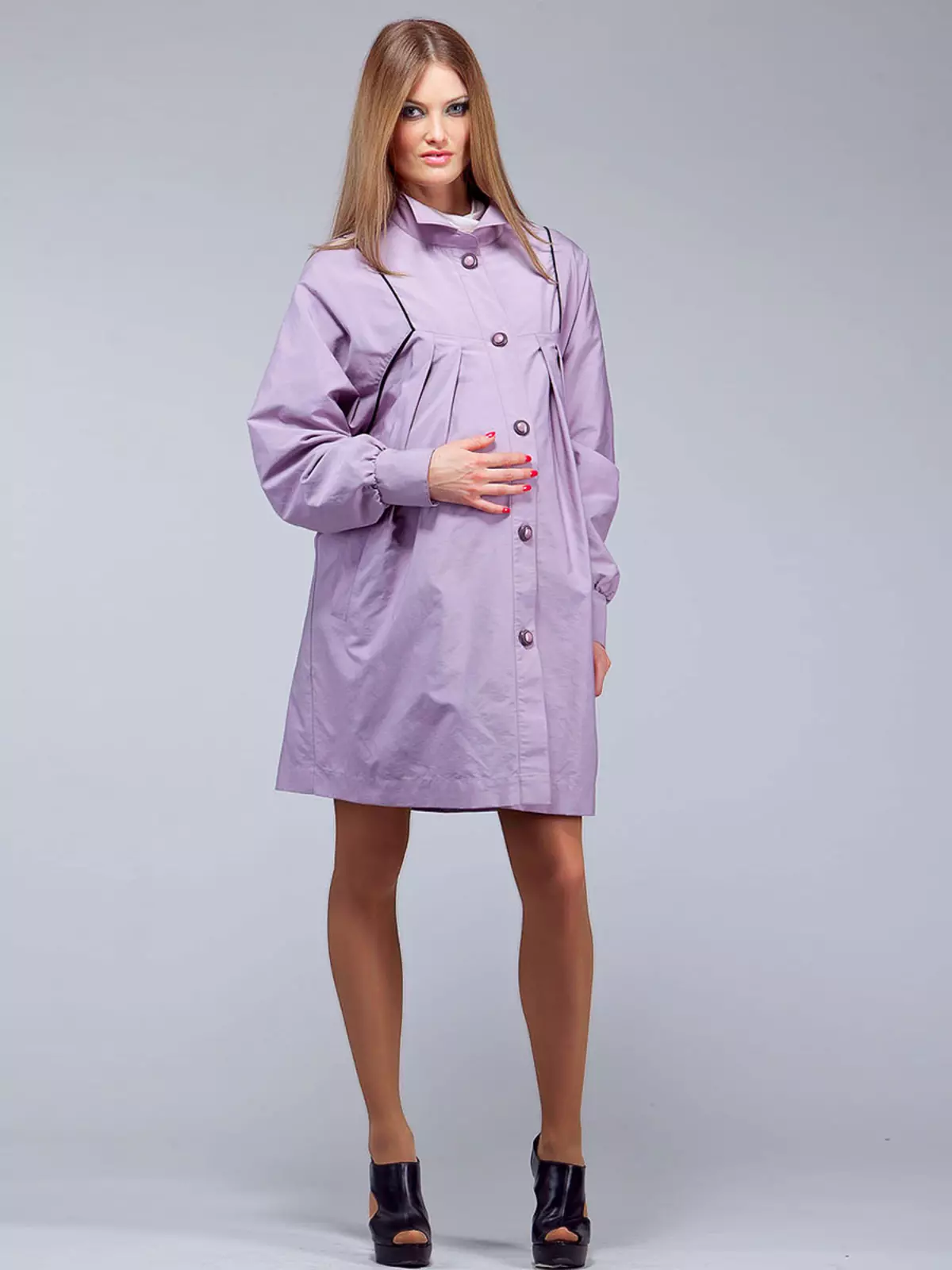 Плащ для вагітних (40 фото): пальто-плащ і куртка-плащ від Адель, HM, Modress і Sweet mama 359_35