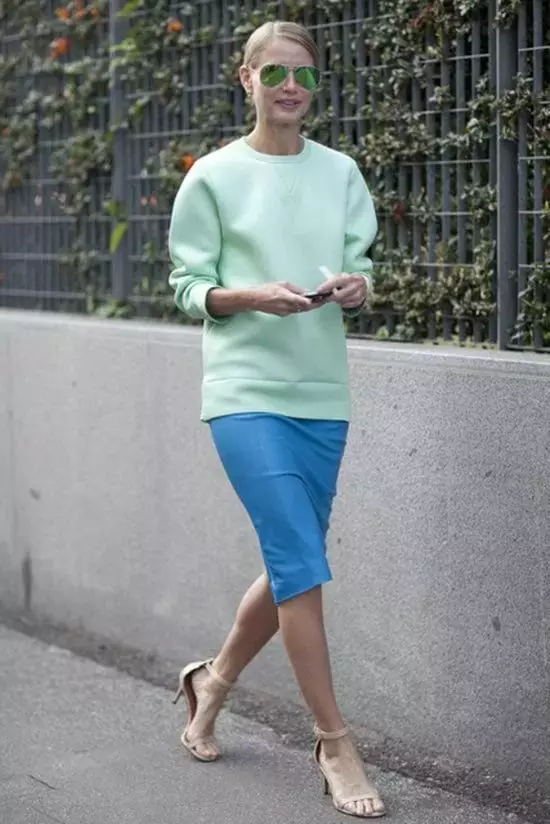 Warna turquoise dalam pakaian (74 gambar): Apakah turquoise yang digabungkan kepada siapa ia pergi 3603_14