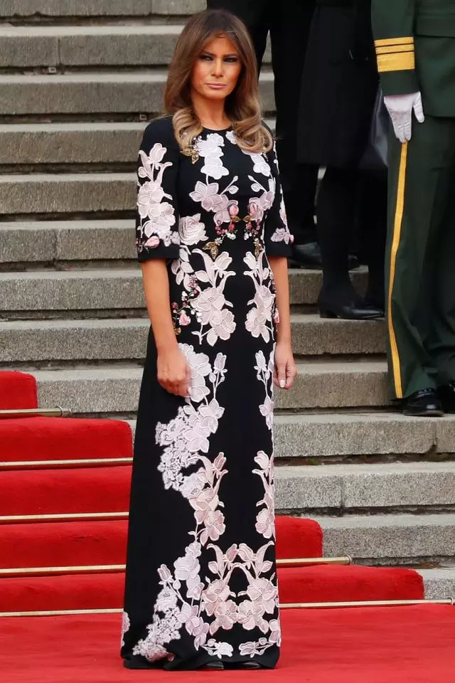 Melania Style Trump (50 fotos): a primeira muller de EE. UU., Mellores imaxes e roupa 3613_32