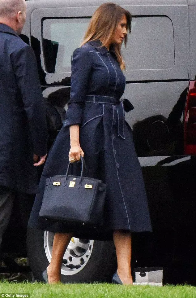 Melania Style Trump (50 fotografij): Usa prva dama oblačila, najboljše slike in obleke 3613_33