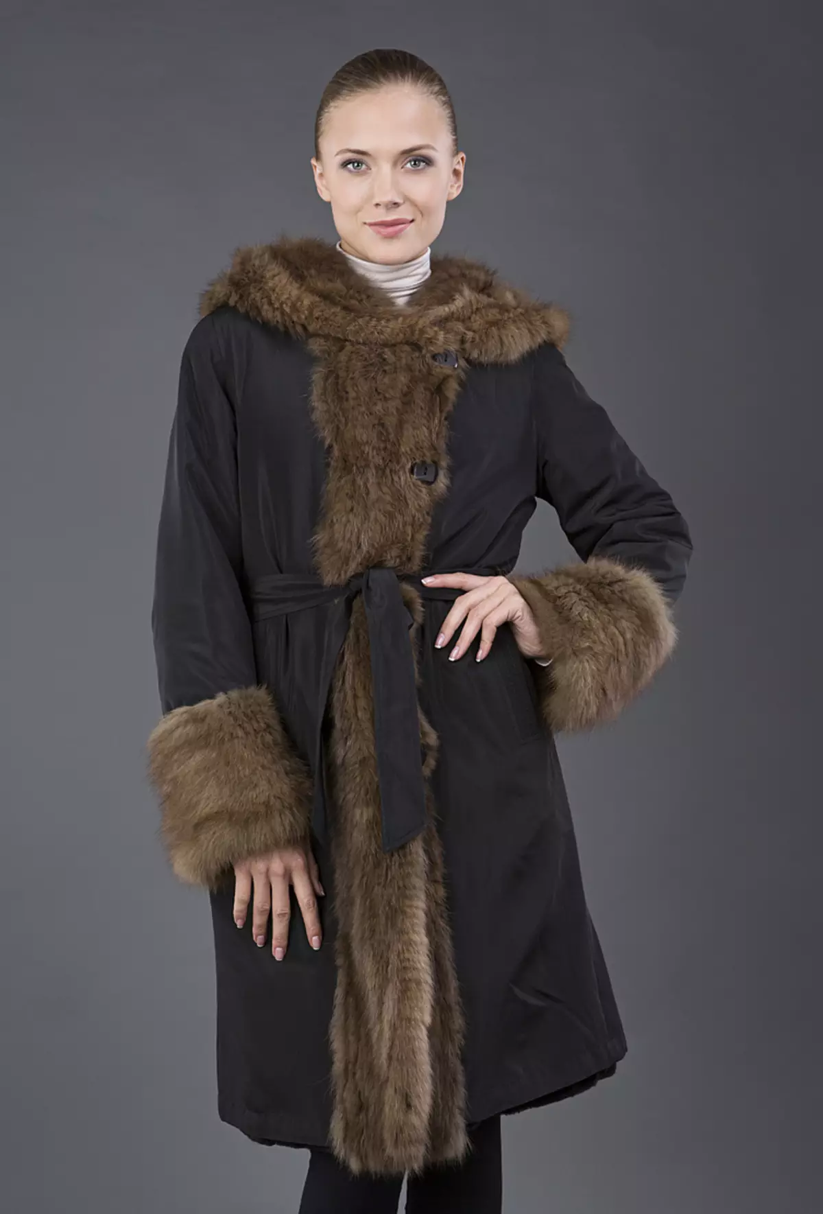 Пальто з соболем (33 фото): жіноче пальто з соболиним коміром 361_10