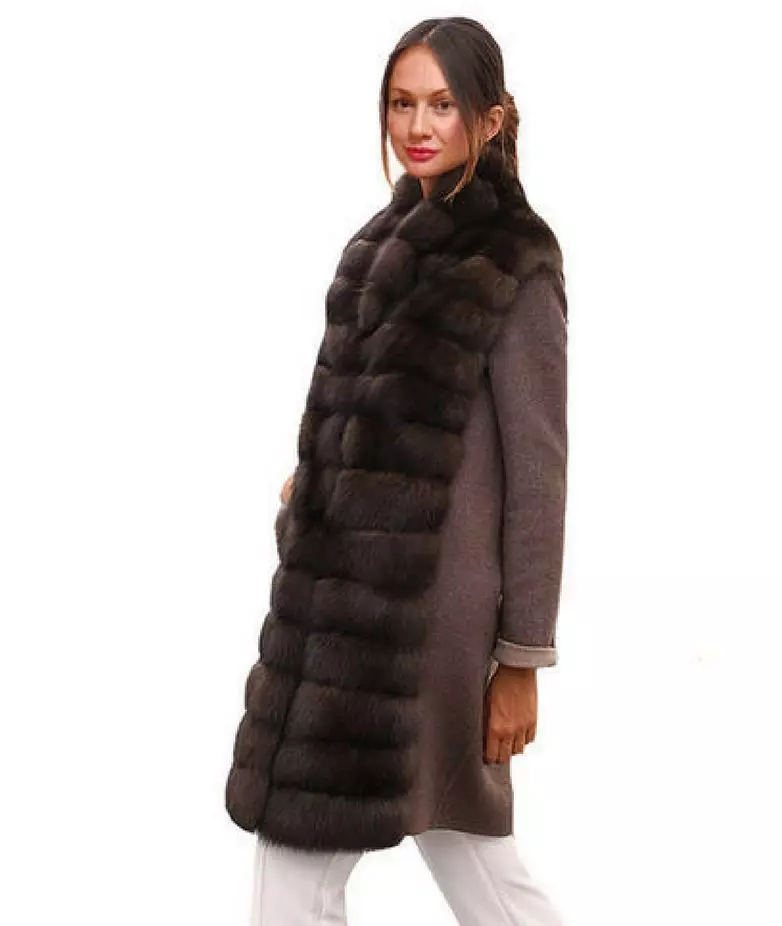 Пальто з соболем (33 фото): жіноче пальто з соболиним коміром 361_27