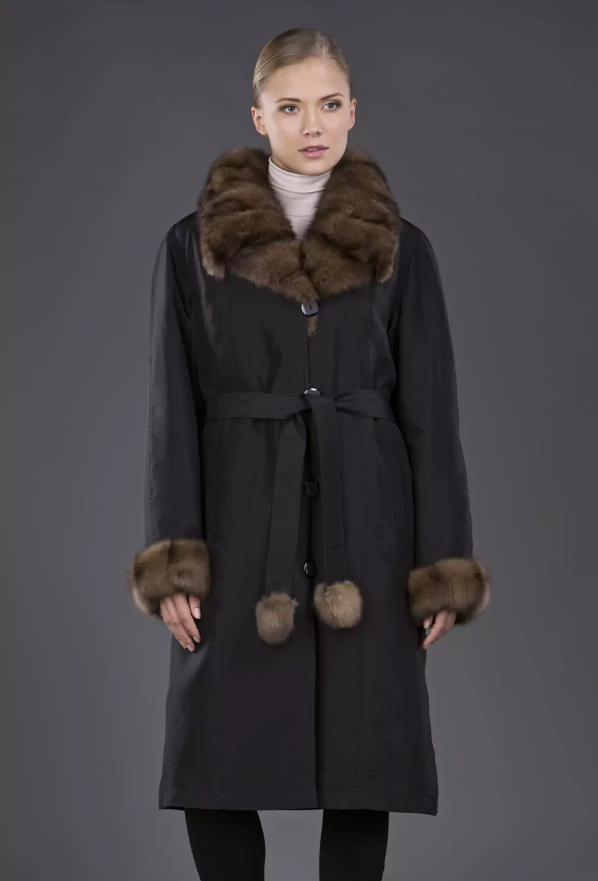 Пальто з соболем (33 фото): жіноче пальто з соболиним коміром 361_9
