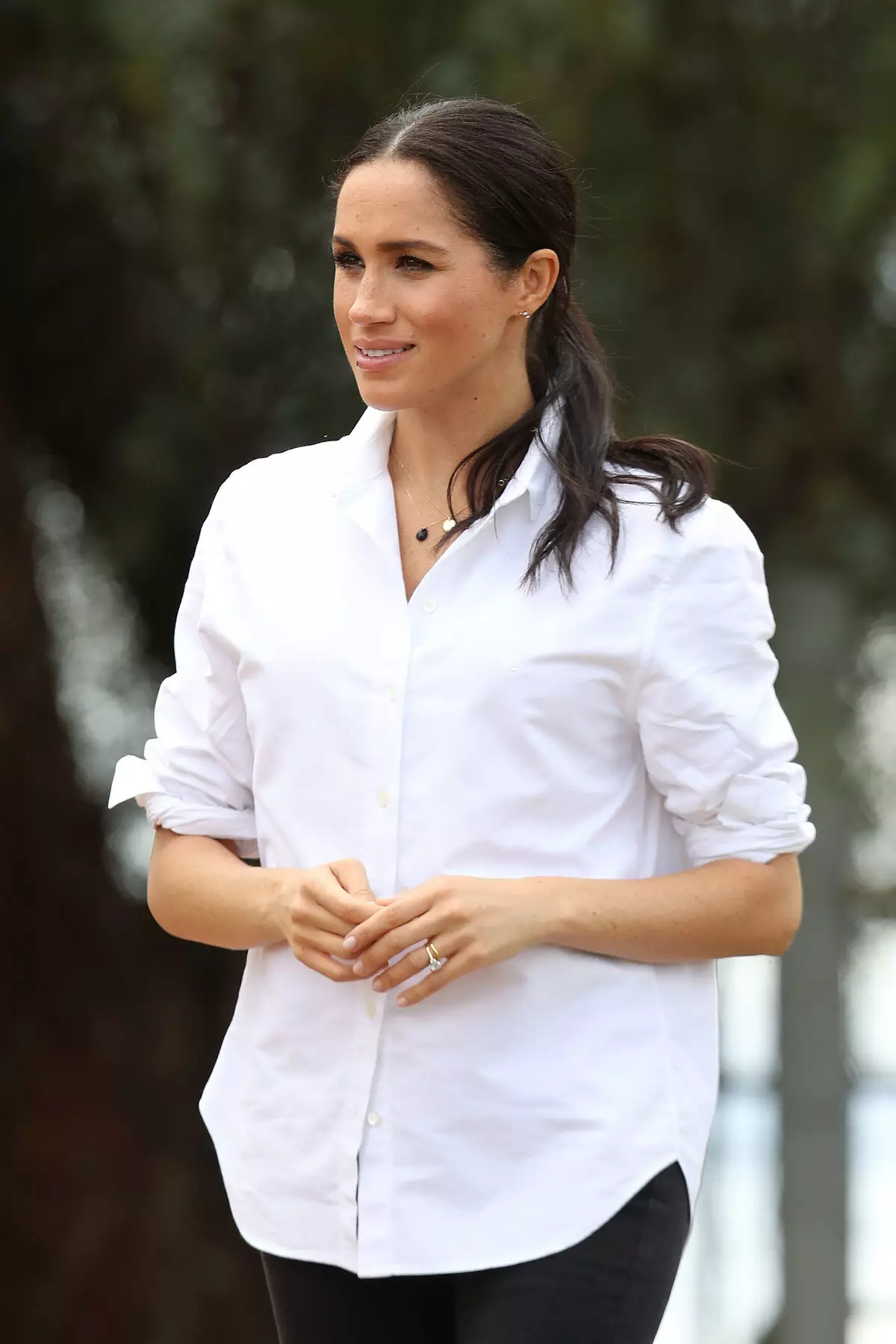 Style Megan Markle (67 sary): kisary fomba sy akanjo mariazy. Ny sary tsara indrindra avy amin'ny fanamarihana fiainana 3631_23