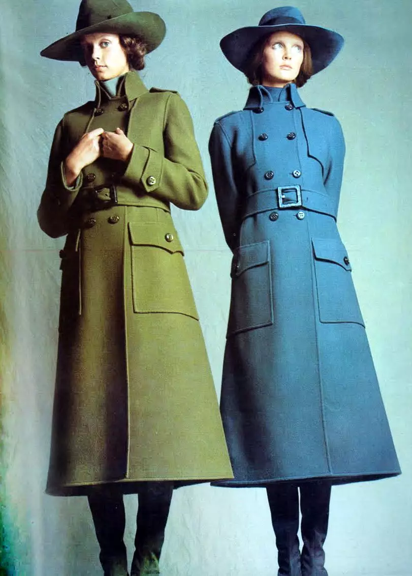 Стил на 70-те години (59 снимки): дрехи за жени и мъже. Рокли, грим, очила и други аксесоари за млади момичета в стил 70-те години. Готов изображения 3634_26