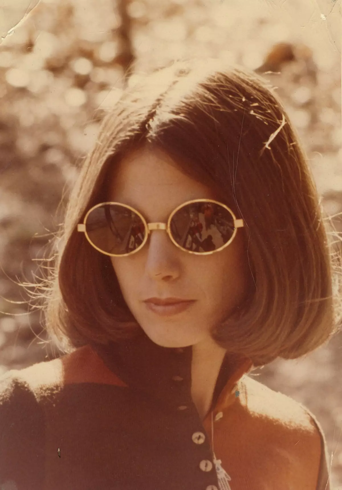 Estilo dos anos 70 (59 fotos): Roupa para mulleres e homes. Vestidos, maquillaxe, lentes e outros accesorios para mozas en estilo 70s. Imaxes listas 3634_35