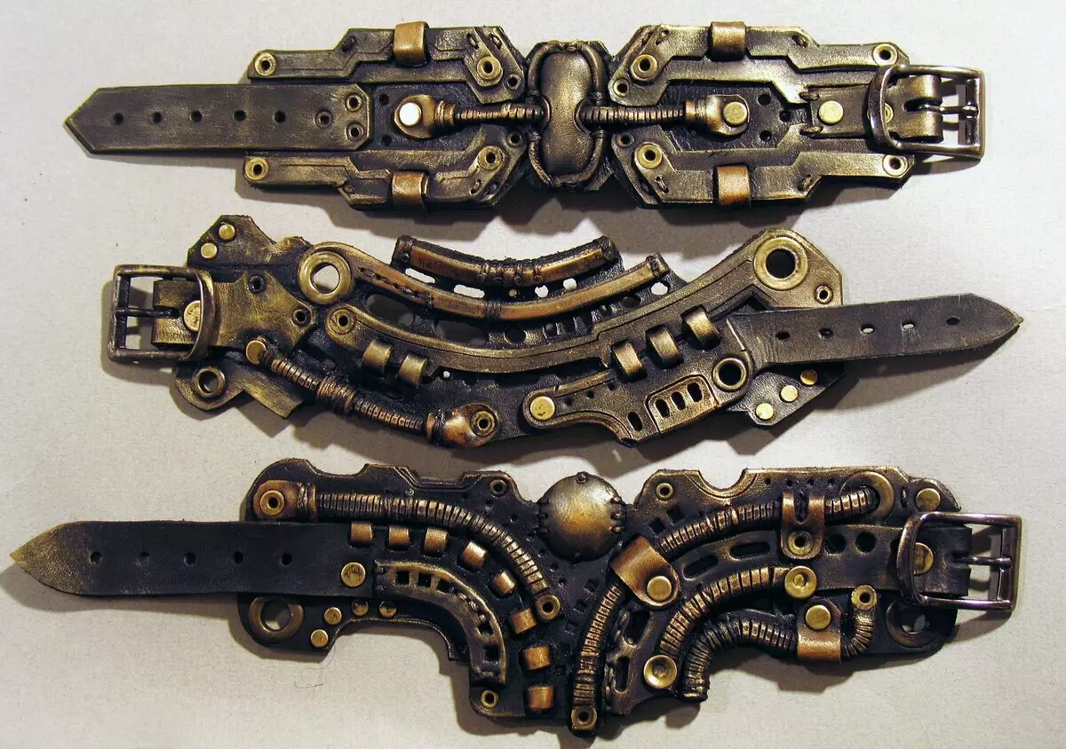 Steampunk estiloko arropa (80 argazki): Gizonentzako jantziak, emakumeentzako soinekoak, gerrikoak eta bestelako osagarriak eguneroko bizitzarako 3639_47