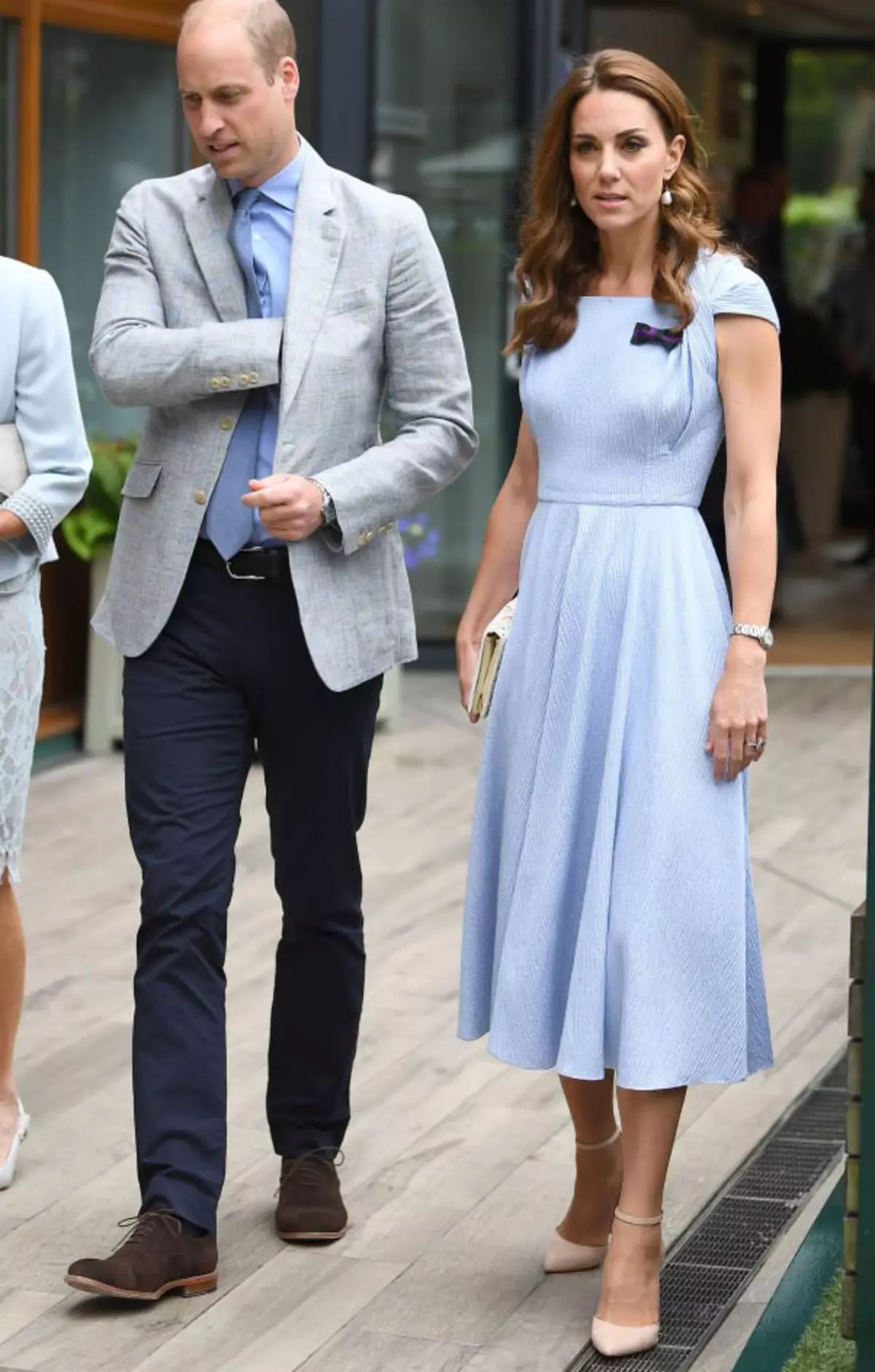 Kate Middleton Style (60 bilder): Kläder i vardagen, bröllop och kvällsklänningar ikoner stil 3652_20