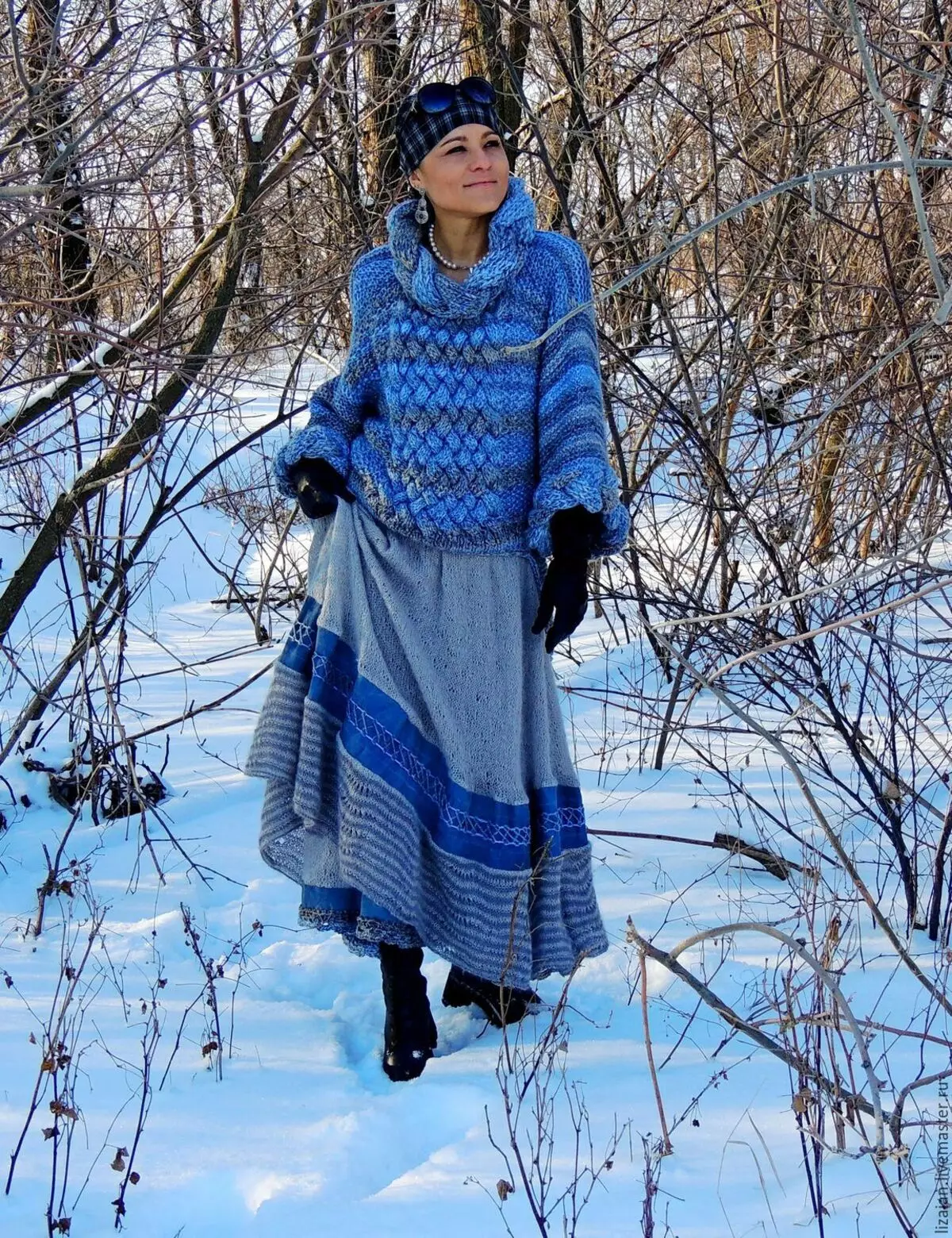 Bocho-stilo en vestoj por tiuj, kiuj por 40 (43 fotoj): Por plenaj kaj maldikaj virinoj. Vestitaj, ĉemizoj kaj tunikoj laŭ la stilo de boho-chic 3656_16