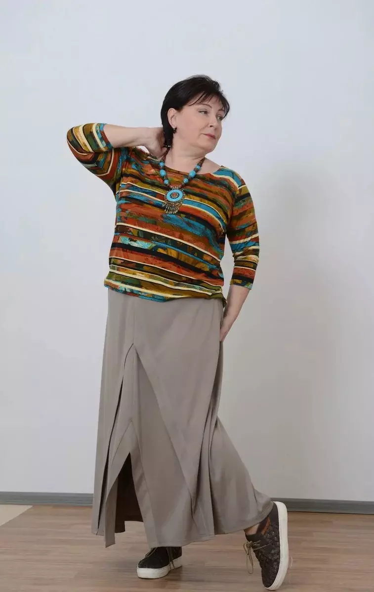 Style Bocho pour les femmes après 50 ans (80 photos): bâtons pour dames pleines et minces, vestes d'été et autres vêtements dans le style de Boho-chic 3659_29