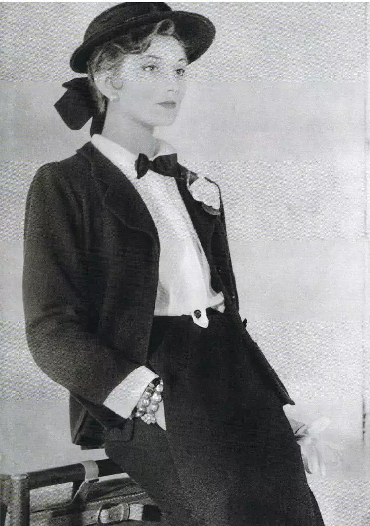 Coco Chanel Style di cilên wêneyê de (82 wêne): Taybetmendî û taybetmendiyên taybetmendiyê 3677_7