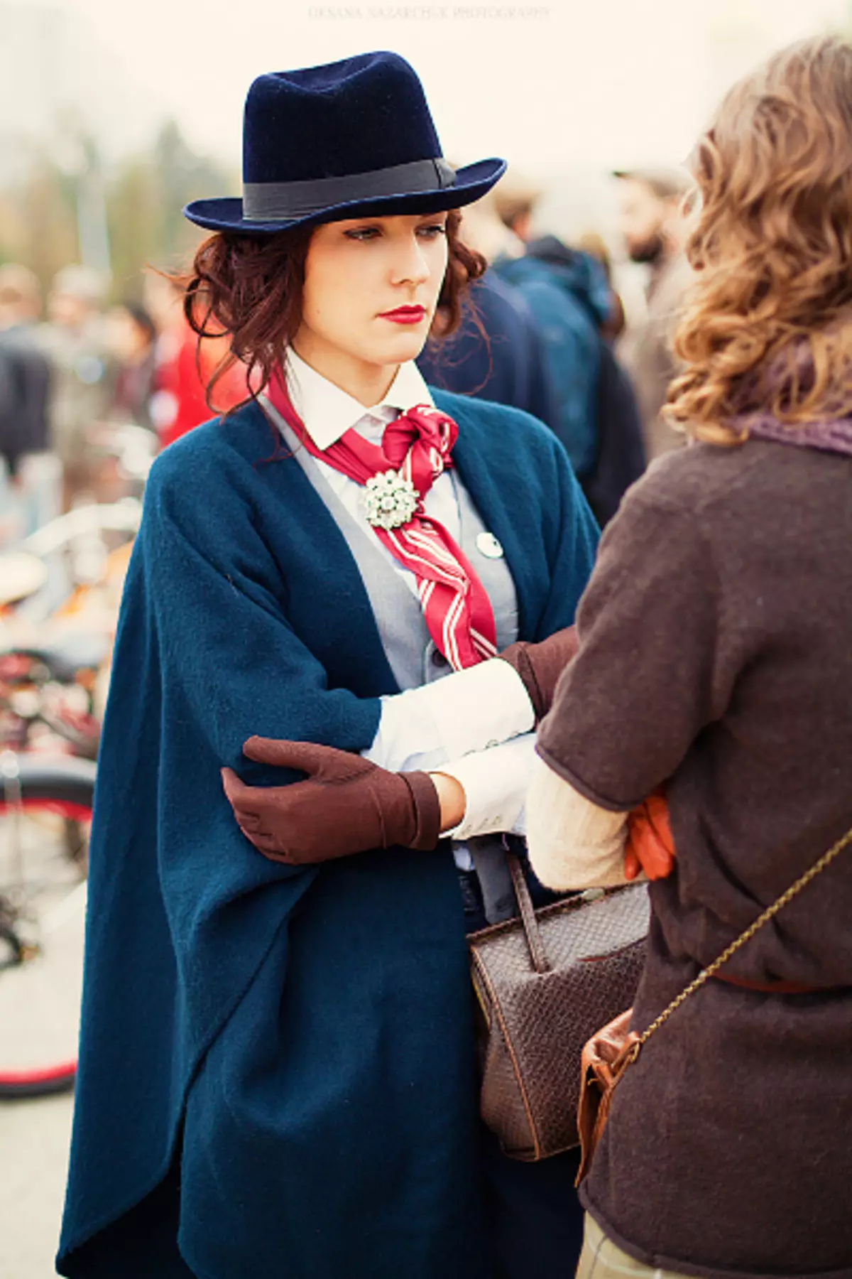 Englischer Stil in der Kleidung (66 Fotos): Zurückhaltende Bilder für Frauen und Mädchen, Frauenmode im Stil der englischen Königin 3678_44