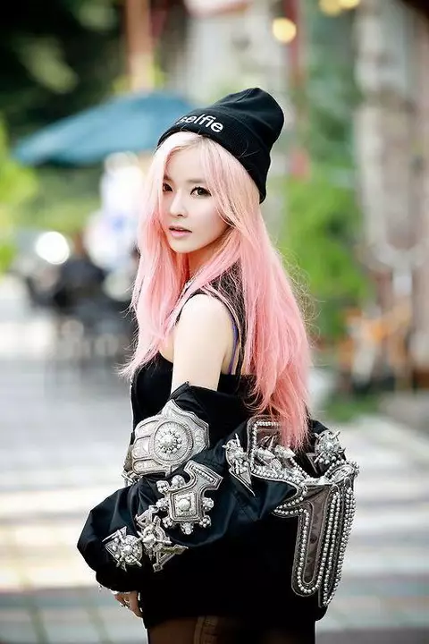 Κορεατικά ρούχα στυλ για κορίτσια (45 φωτογραφίες): Χαρακτηριστικά 3695_35