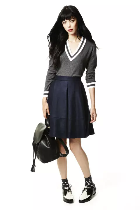 Tizper Style (79 fotos): Opciones de ropa para niñas en el estilo de la educación Glamour 3698_13
