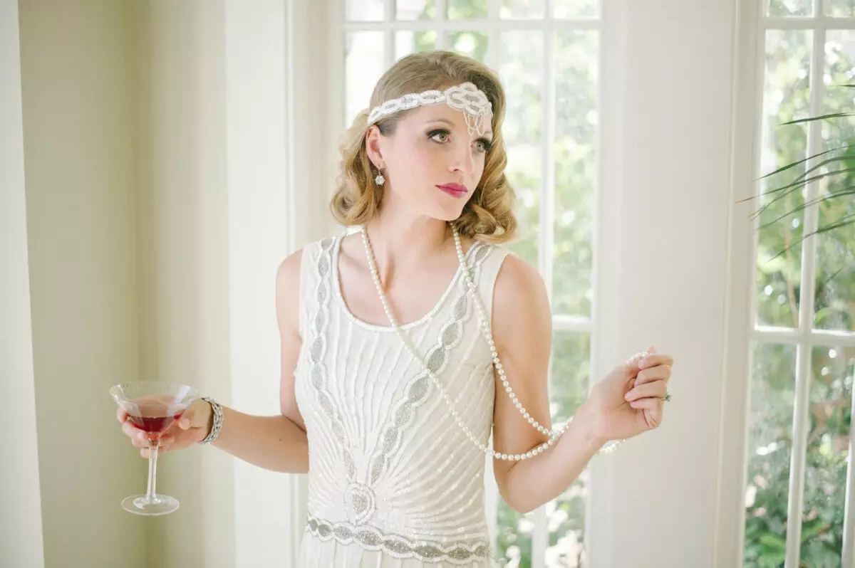Мода 30-х годов long Pearl Necklaces