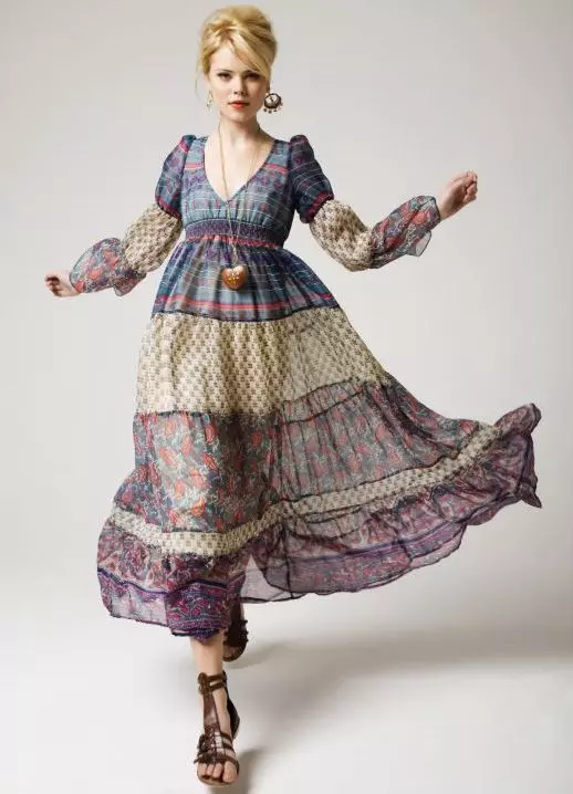 Russische kleding (99 foto's): Slavische en Russische folk-stijl, Ivanka, bovenkleding 3714_15