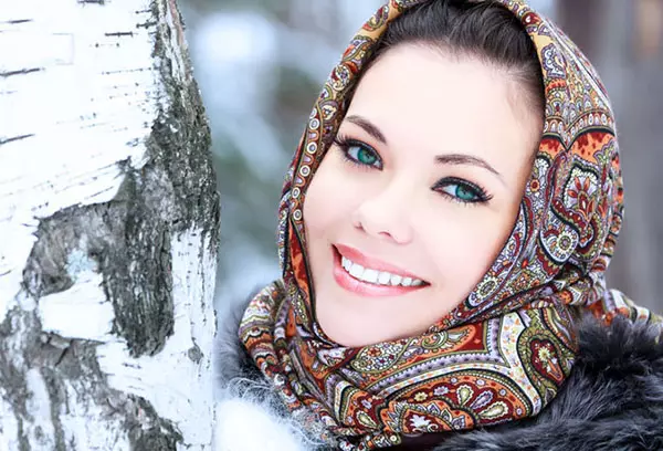 Russische kleding (99 foto's): Slavische en Russische folk-stijl, Ivanka, bovenkleding 3714_92