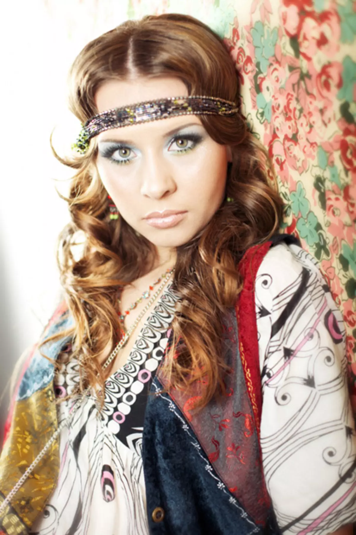 Hippie stil i klær (87 bilder): Funksjoner av klær og dekorasjoner, hvordan lage din stil til jenter 3717_65