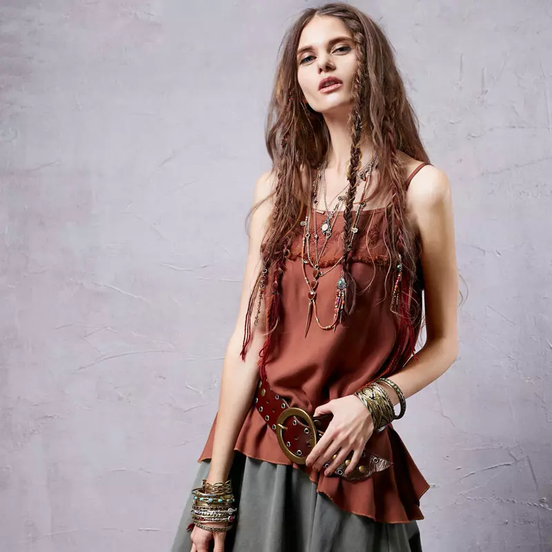 Hippie styl v oděvu (87 fotek): Úvody oblečení a dekorace, jak vytvořit svůj styl dívkám 3717_77