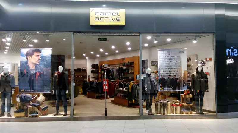 Camel Active (62 zdjęcia): torby i plecak, buty damskie i odzież, skórzane kurtki i kurtki, koszulki, dżinsy i kamizelki, zegar 3756_6