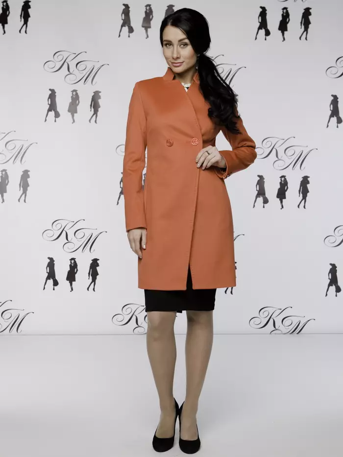 Coat Agute Rose (59 fotos): Colección de mujeres de moda 2021, calidad Reviews 375_6