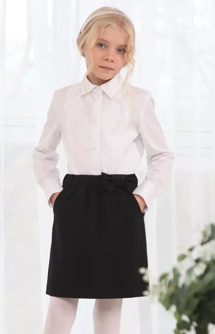Slim (55 foto's): schooluniform en kleding, jurk en vest voor meisjes, jas en blouses, beoordelingen 3760_23